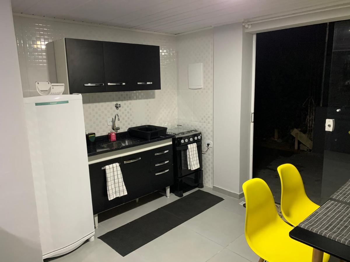 Kitnet Aconchegante Em Bairro Nobre Bem Localizado Lägenhet Campos do Jordão Exteriör bild