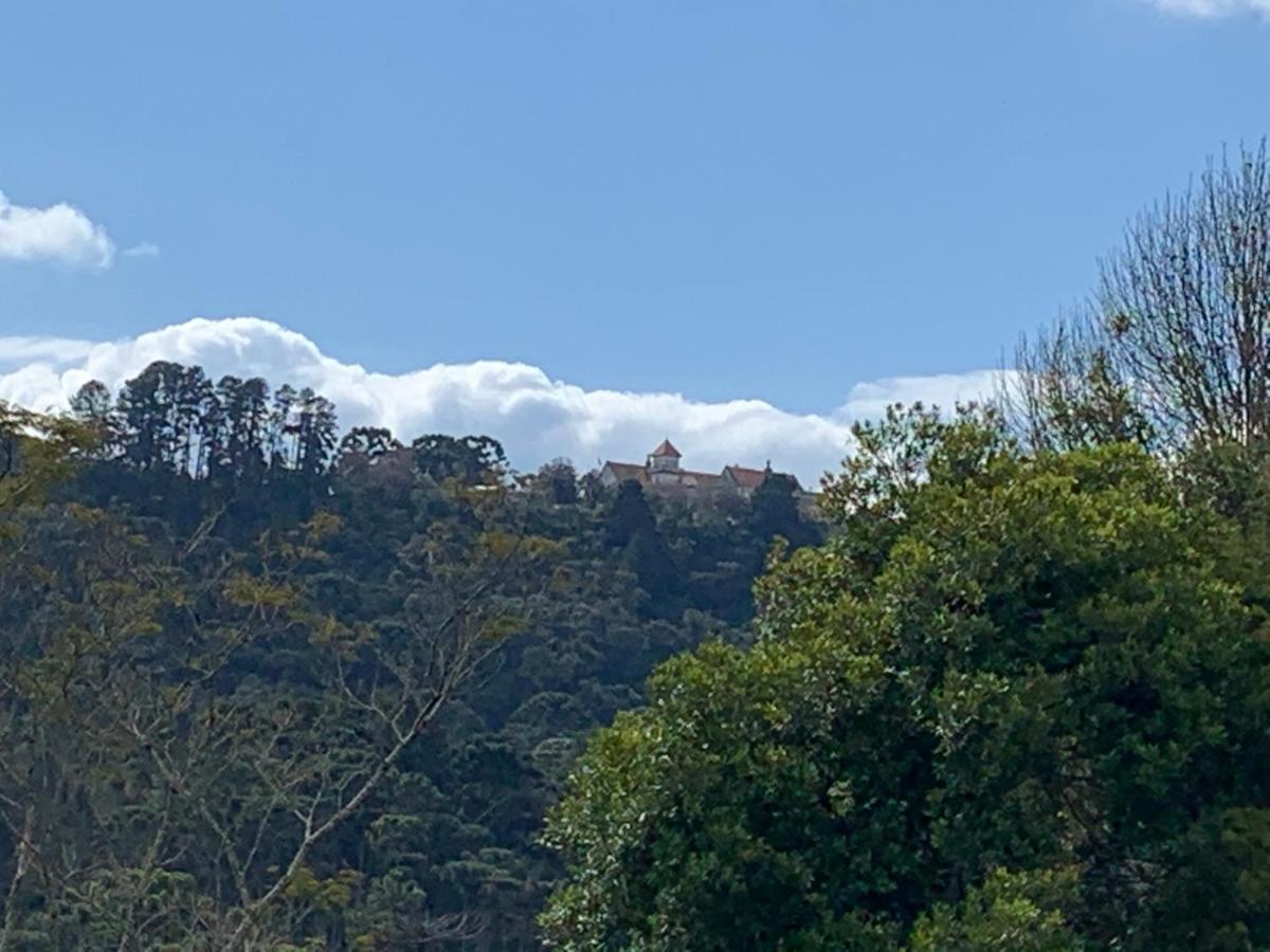 Kitnet Aconchegante Em Bairro Nobre Bem Localizado Lägenhet Campos do Jordão Exteriör bild